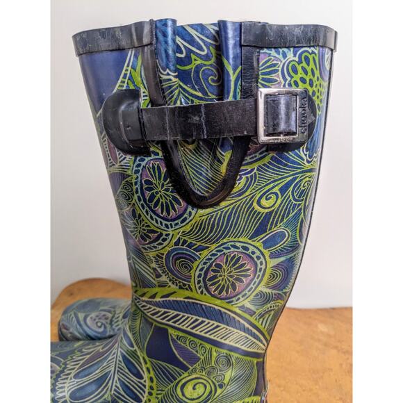 Chooka Invasion Peacock Pattern Green/Blue Rain Boot, All Natural Rubber-7 - Picture 3 of 11